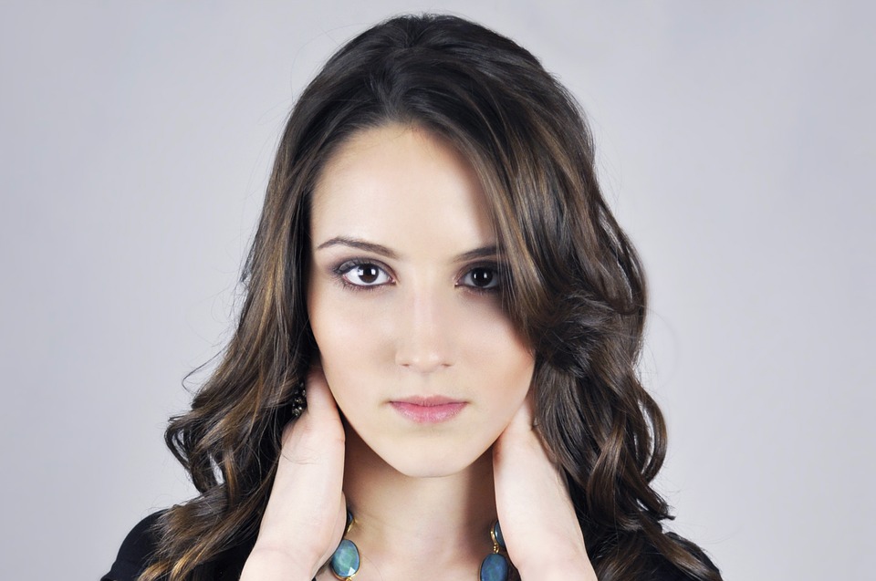 Neutrogena_Skincare_Products_RRspace_Business